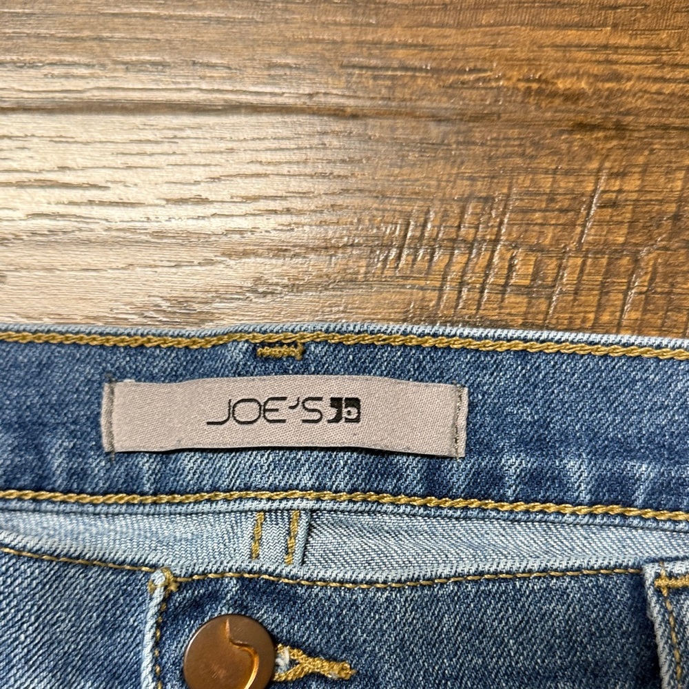 Joe's Jeans Classic Blue Denim with Distressed Hem HR size 30 - Picture 3 of 4